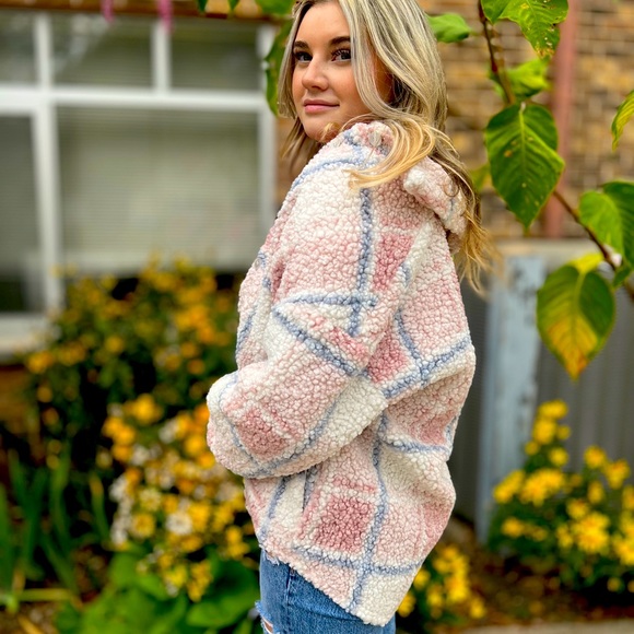 Puffy jacket - Picture 1 of 3